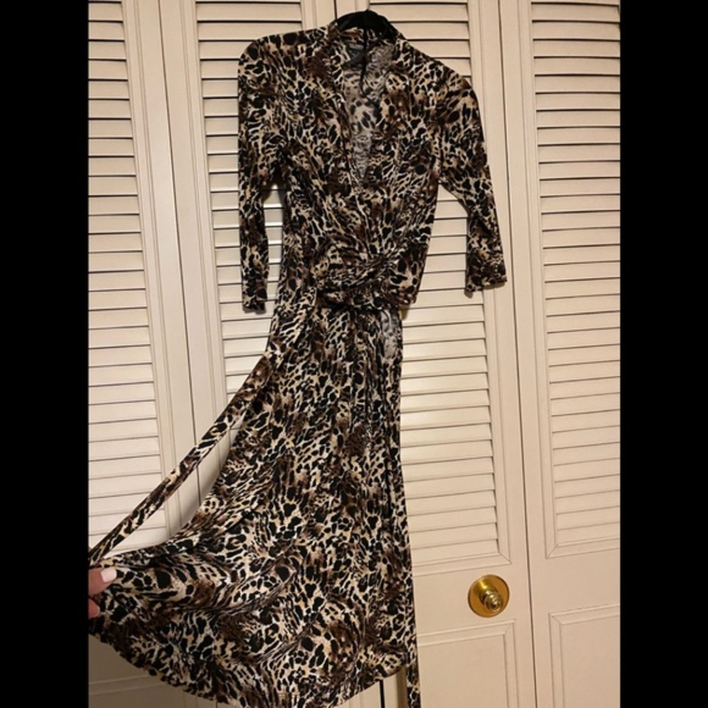 👩🏼‍💻💼 Glamour || Animal Print Faux Wrap Dress Size 8